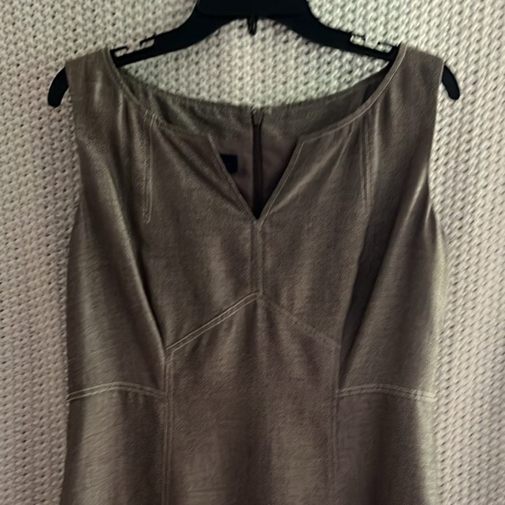 Anne Klein Vneck Sleeveless Dress Size 14